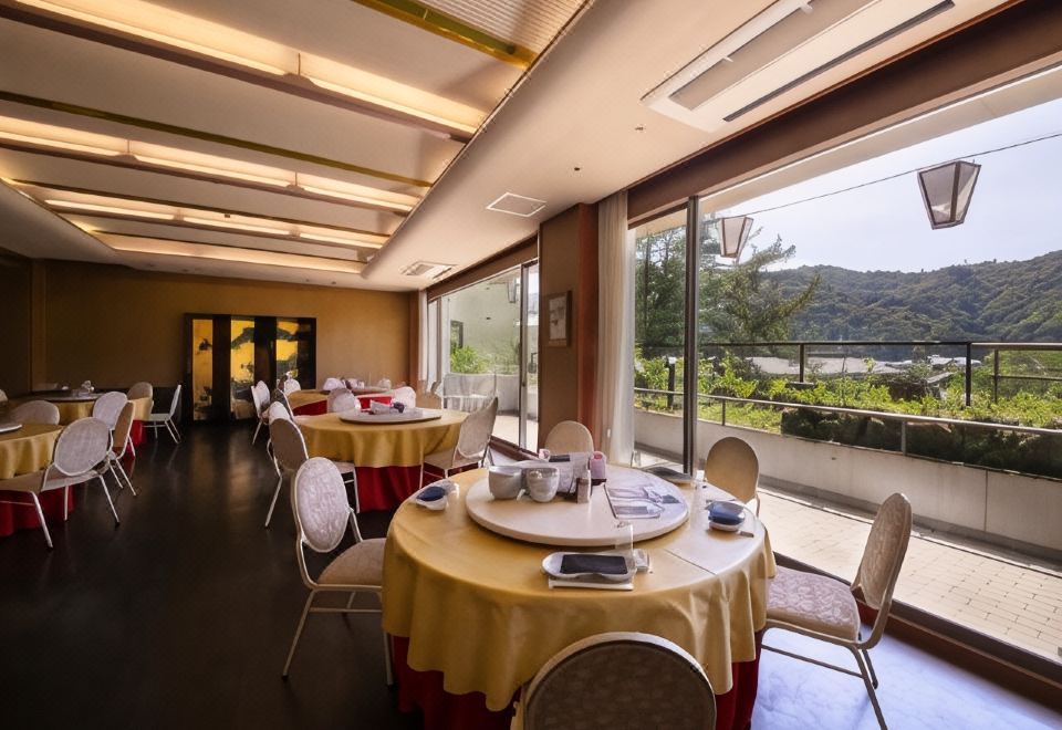 1. 이와쿠니 고쿠사..