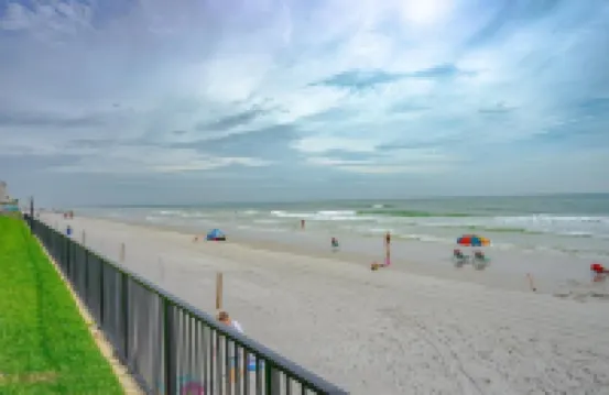 Oceanfront1st floor Hawaiian Inn - Pools Open