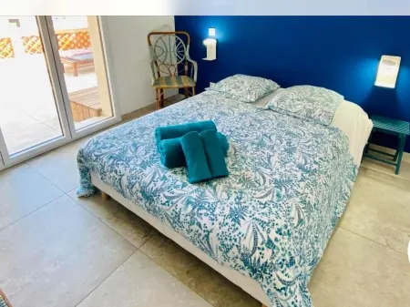 Magnificent villa facing the sea for 18 people Отели рядом с достопримечательностью «Aqualand Port Leucate»