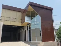 V Quin Hotel dekat Kota Lama Semarang
