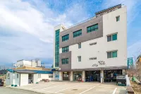 Sokcho Santorini Pension