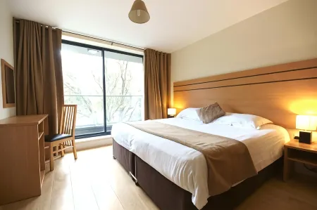 Lodge Drive Serviced Apartments Отели рядом со станцией Enfield Town