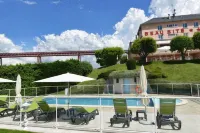 Logis Hôtel Beau Site - Pools
