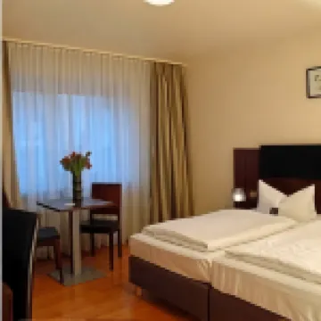 سيتي هوتل ميركاتور Hotels near نوردِند