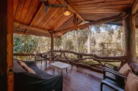 ธารทอง ลอดจ์ Tharnthong Lodge Hotels in Mae On