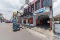 Homestay Pkpn Garut Mitra RedDoorz Hotels in Garut Kota