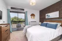 Perfect Mt. Location! Skiing, Hiking, Biking, Pool