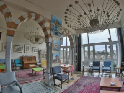 Damask Rose, Lebanese Guest House Hotels in Zouq Mosbeh