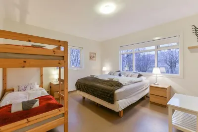 Syðra-Skörðugil Guesthouse Hotel a 