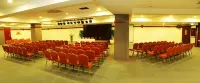 Mayres Hotel Kota Tinggi Hotel a Kota Tinggi