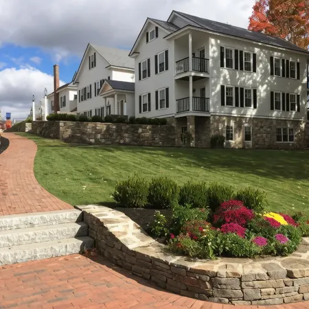 Publick House Historic Inn and Country Motor Lodge