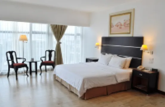 Days Hotel by Wyndham Iloilo