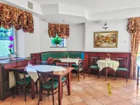 Villa Jedynak Hotels near Ferry