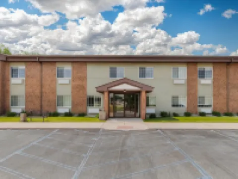 Quality Inn Chesterton Near Indiana Dunes National Park I-94 Hotels in Chesterton