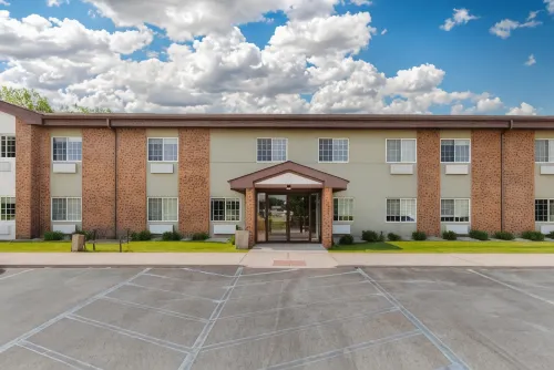 Quality Inn Chesterton Near Indiana Dunes National Park I-94 Hotels in Chesterton