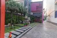 บ้านนิลรัตน์ โฮเทล - สระว่ายน้ำบนดาดฟ้า