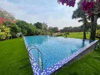 Hotel Lalita Grand Mathura- Vrindavan - Pools