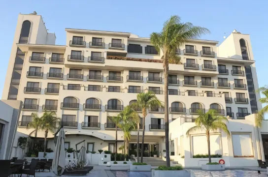 萊昂霍特桑HS酒店