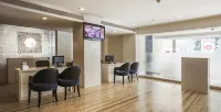 Hotel Minerva Grand