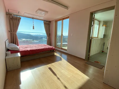 Yeoncheon Hanyeoul Farm Park Pension