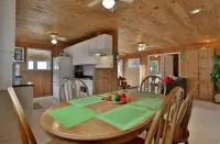 Peaceful retreat on the Shores of Lake Erie