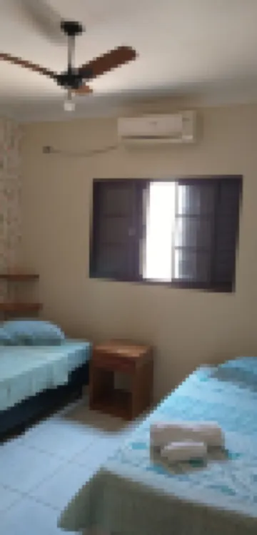 HOUSE NEAR 2 SHOPPING CENTERS - well located Hotels in 