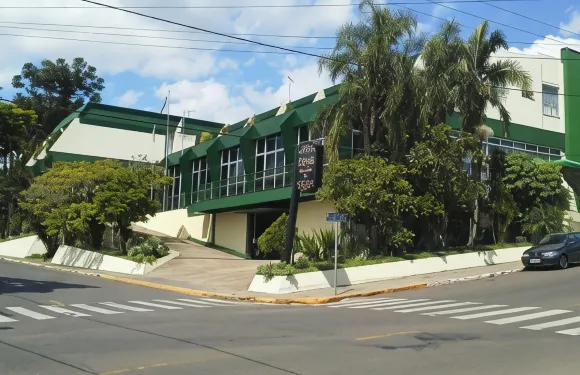 埃斯特拉皇宮酒店