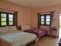 Sawasdee Sichang Resort Hotels in Ko Sichang District