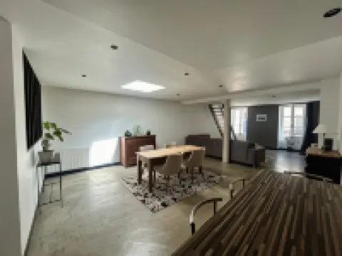 曼恩酒店 拉瓦勒酒店