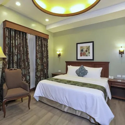 Paragon Hotel and Suites Отели рядом с достопримечательностью «Ризал Парк»
