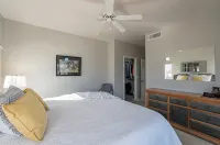 Perfect for long-term stay, heated Pool, Spa, Gym