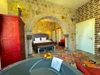 The Red Horse Hotel