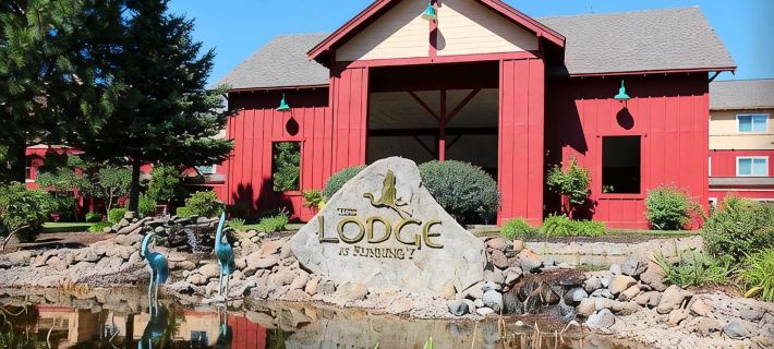 Running Y Resort Hotels in Klamath County