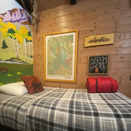 Moonlight Cottage “Hoot”, Sleeps 5