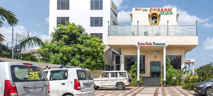Saibaba International Supreme Hotel Hoteles en Shirdi