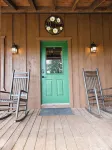 Springhaven Oasis Cabin - Chalets
