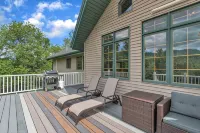 River Valley Sunset Retreat - Peaceful Getaway Near Sunday River & Bethel/Newry