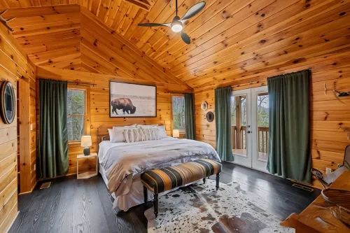 Sunset Ridge in the Clouds at Lake Toxaway Sleeps 16 Cozy Spectacular View - シャレー