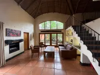 "Bees & Birds" Cottage for 2 people, spacious, open, bright, green setting