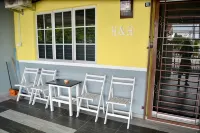 H&H 2 【Karaoke•16 pax•Game•Landed House】by Sakura Homestay