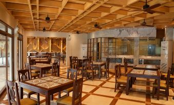 Awapuhi Hotel & Resort