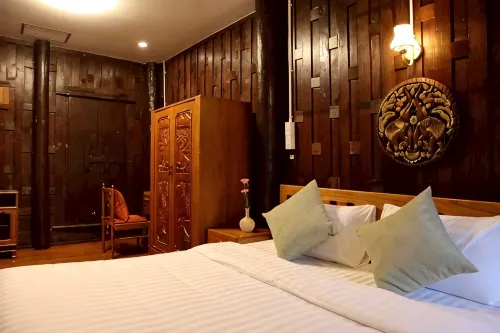 Doungploy BaanruenThai Homestay