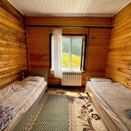 Arashan Hotel