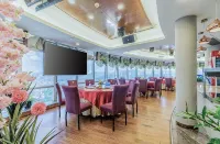 Meizhou Royal Classic Hotel (Jiaying Ancient City Branch)
