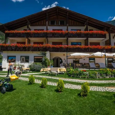 Landhotel Anna Отели в г. Силандро