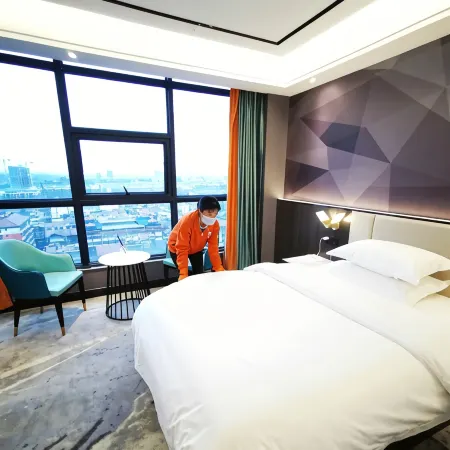 ORANGE HOTEL
