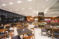 Crystal Crown Hotel JB - breakfast