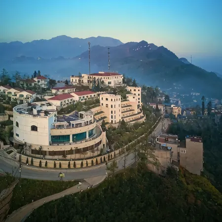Silk Path Grand Sapa Resort & Spa