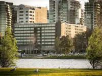 Pullman Melbourne Albert Park Hotels near Prahran