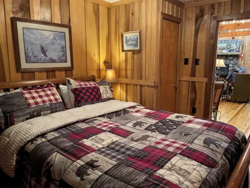 Cozy 2bedroom mountain cabin on 18 acres near the Appalachian Trail